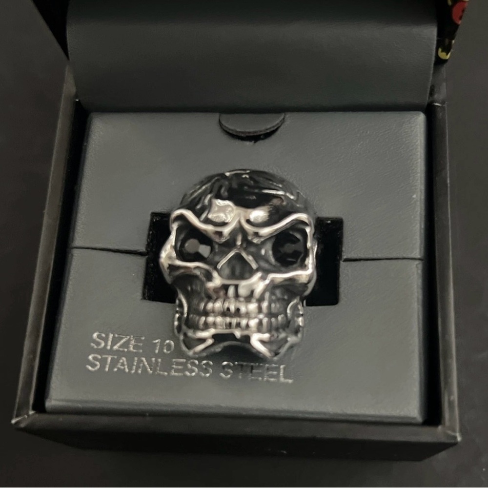 Ed Hardy Silver Skull Ring Size 10 Stainless Steel NEW